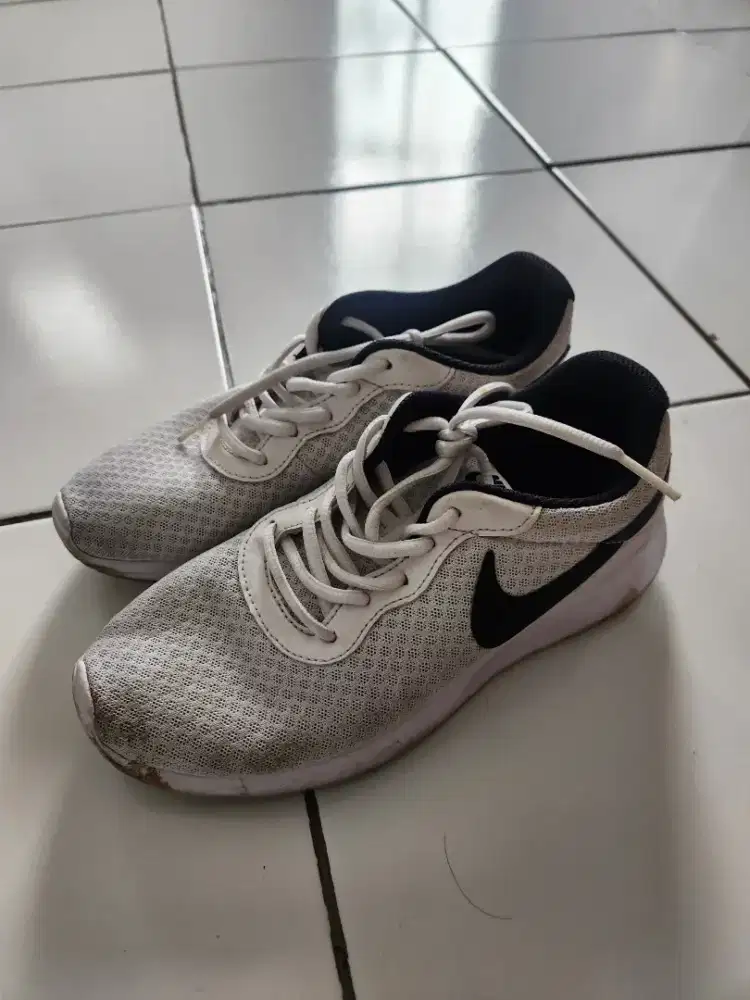 Nike Tanjun White uk38