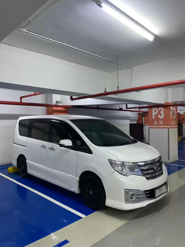 Nissan Serena AUTECH Panoramic 2015 akhir