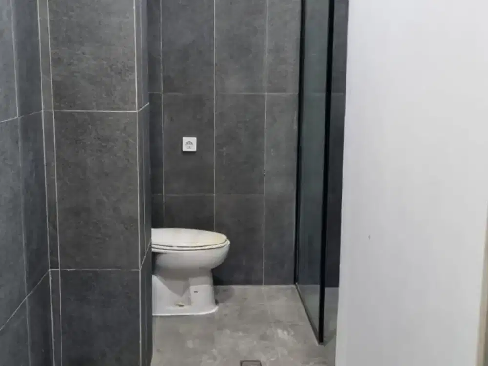 Dijual Ruko Boulevard Raya 4 Lantai - Jakut