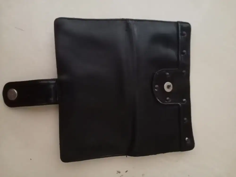 Dompet Sophie Martin Paris