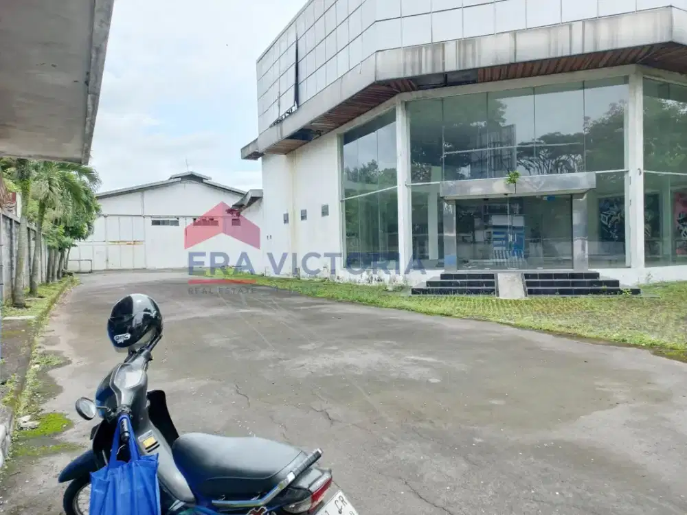 Ruang Usaha di Jalur Besar Ramai, Akses Truk Ada Gudang Luas Belakang