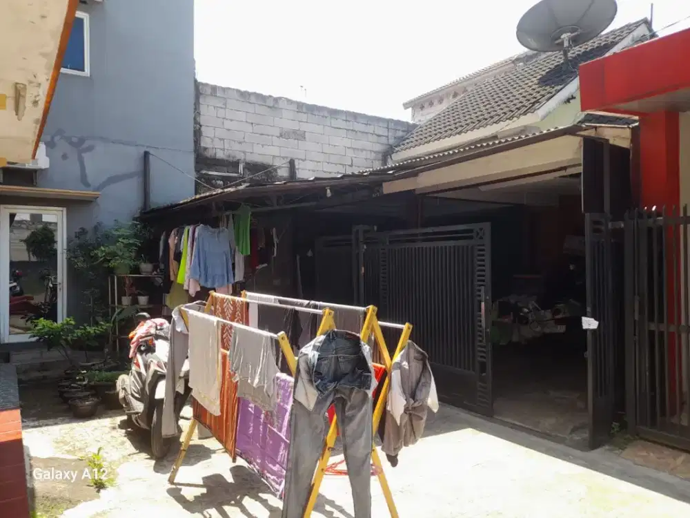 Rumah di Duta Parahiyangan Cibinong Bogor