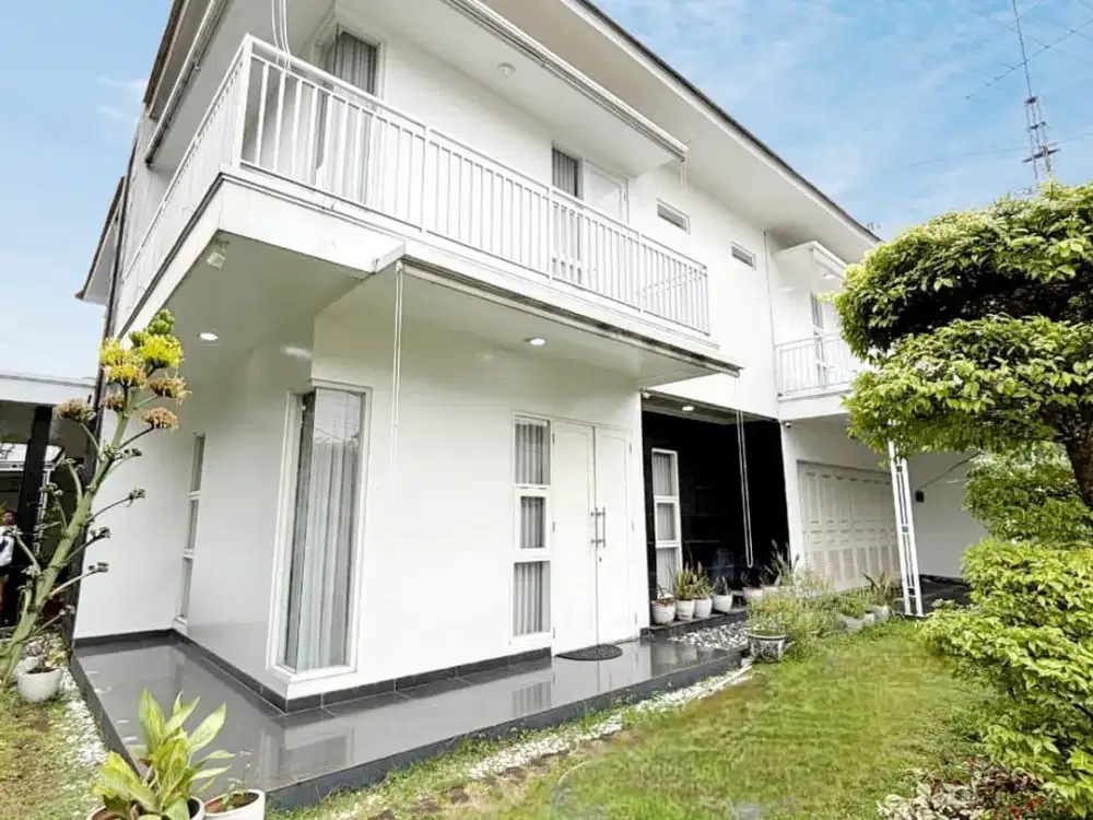 M02 Rumah Hoek Siap Huni 470 m2 Duren Sawit Jakarta Timur