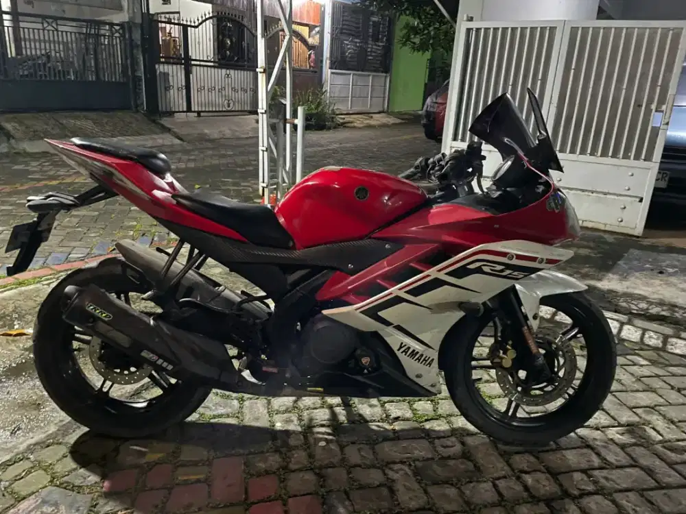 Yamaha R15 2016