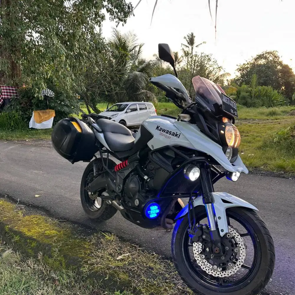 Versys 650 2012 Putih asli Bali