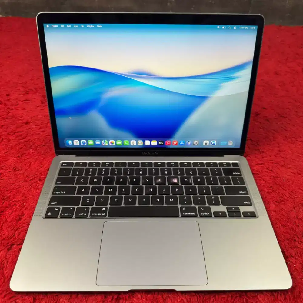 Macbook air m1 2020 ram 16g ssd 256gb siap pakai bisa cod