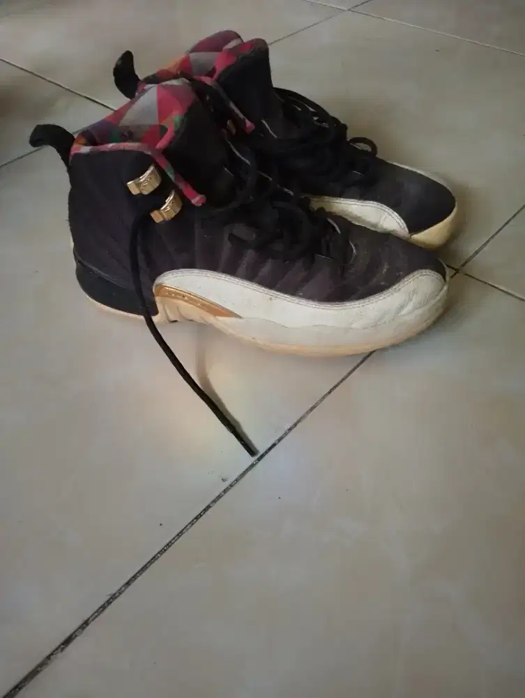 SEPATU JORDAN SIZE 23,5