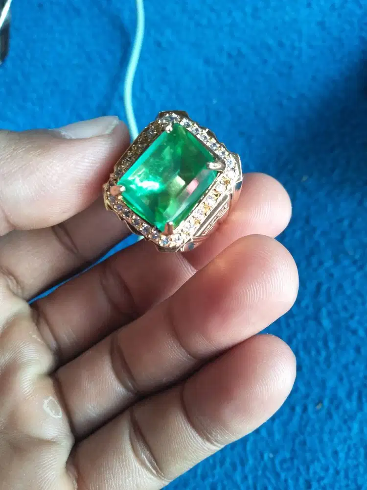 Cincin Zamrud Natural