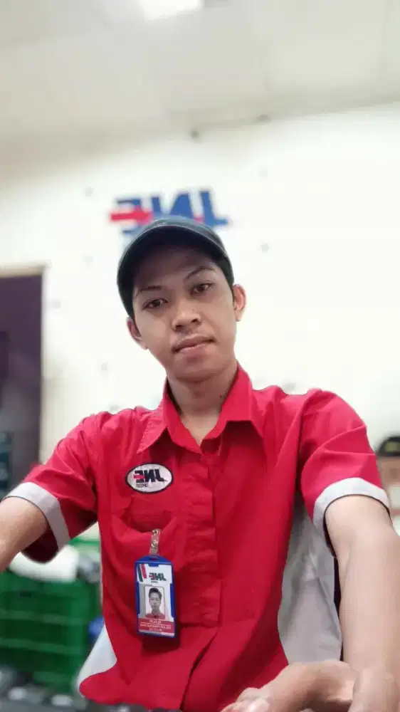 Cari pekerjaan pengalaman admin, marketing online, packing