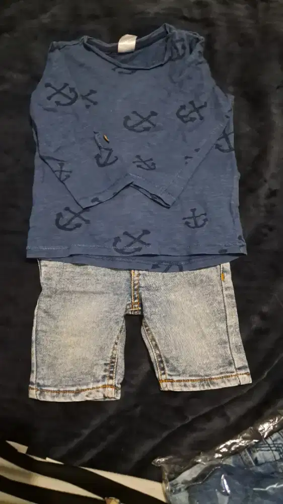 Set Kaos dan celana anak H&m umur 3-9bulan