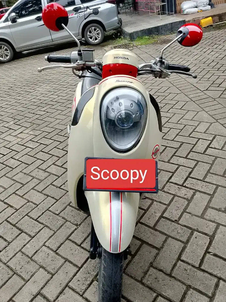 Jual Sepeda Motor Scoopy 2013