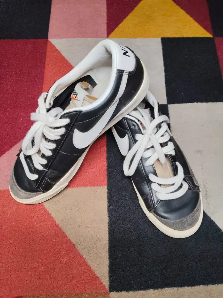 Sepatu NIKE Blazer Low '77 Vintage US 9.5