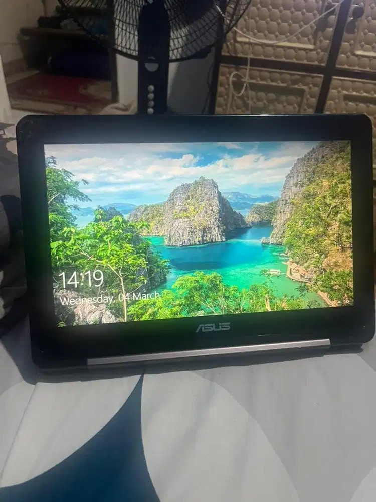 Laptop Notebook ASUS TP201SA VivoBook Flip Ram 4GB