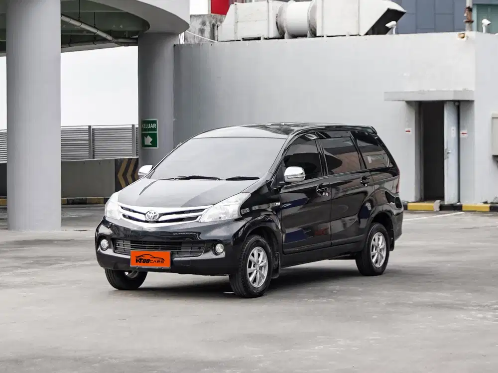 Toyota Avanza G 1.3 Matic 2014 hitam genap