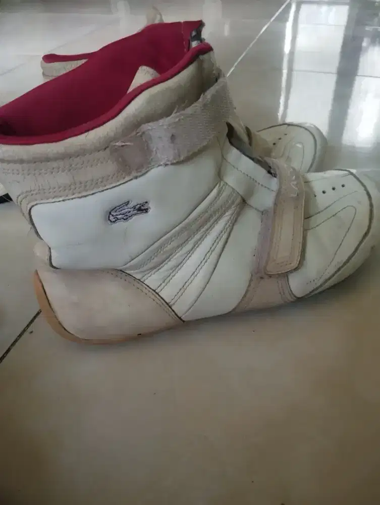 SEPATU LACOSTE BAHAN KULIT