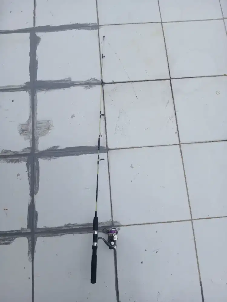 Di jual 1 set joran dan reel pancing siap pakai