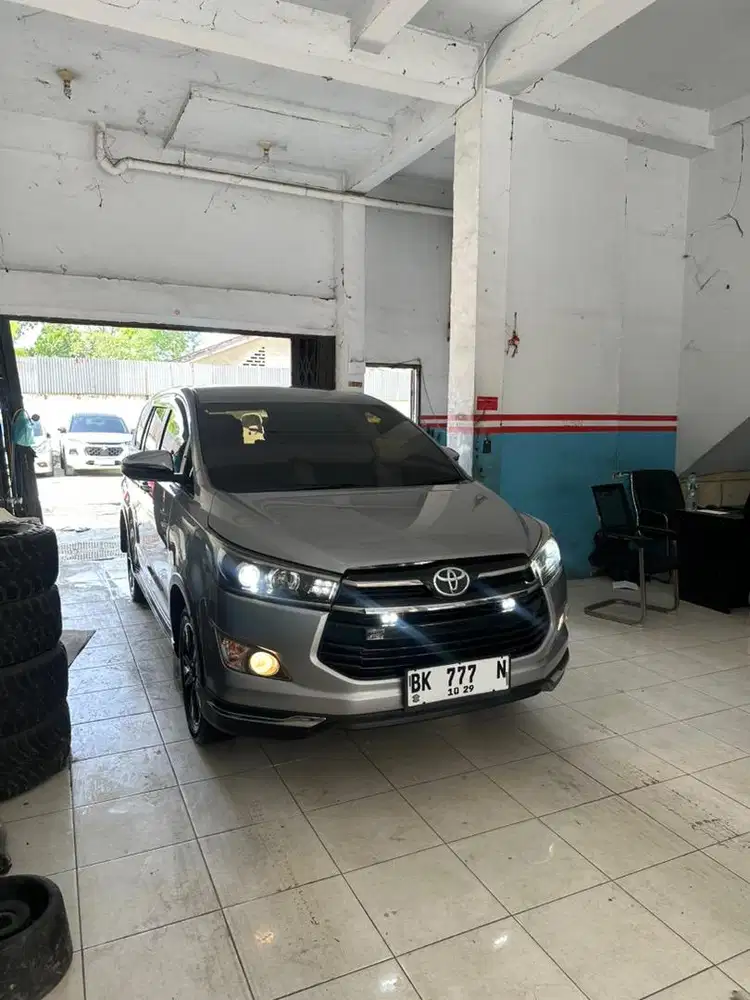 (Dp67jt) Toyota Innova Venturer Diesel Matic 2019 Murah