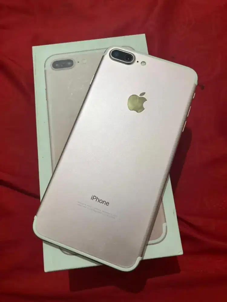 Di Jual iPhone 7+ all operator lengkap dengan dus nyaa