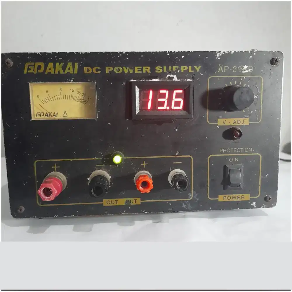 Power Supply Adjustable 13.8Volt
