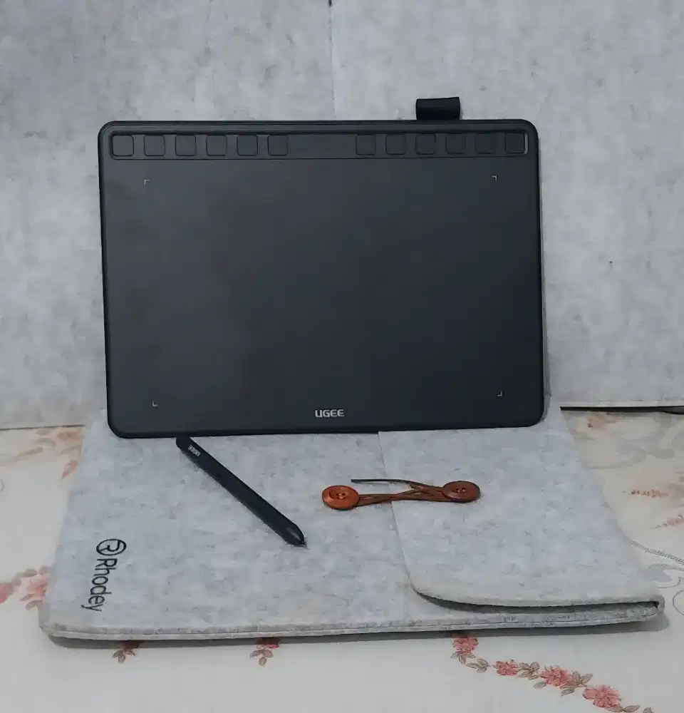 Drawing Pad UGEE S1060