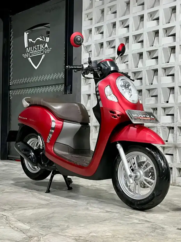 Scoopy Stylish 2021 Red. Keyless. Plat Panjang. DANNY Mustika Sulfat
