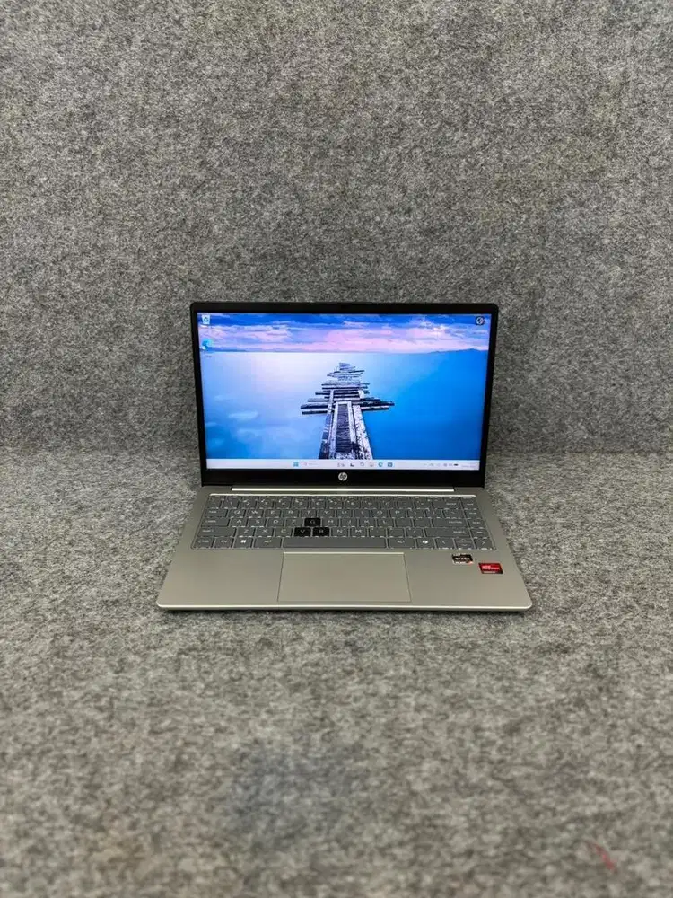 LAPTOP HP 14 - EM0320AU AMD RYZEN 3 - 7320U 8GB/512GB LIKENEW