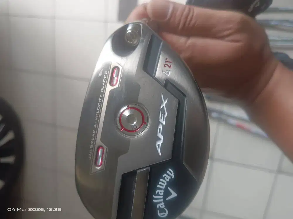 Jual cepat stik golf 1 set pemakaian jarang kondisi masih bagus ori