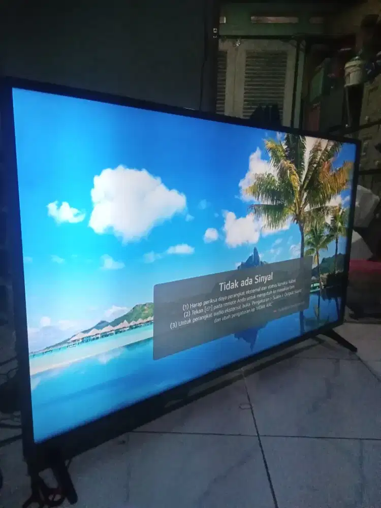 TV LG LED 50 inch Smart TV type AI