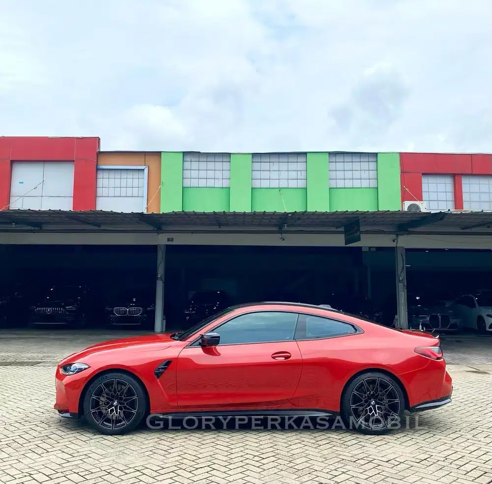 BMW M4 M4C Competition 2023/ 2024 KM 5rb ANTIK