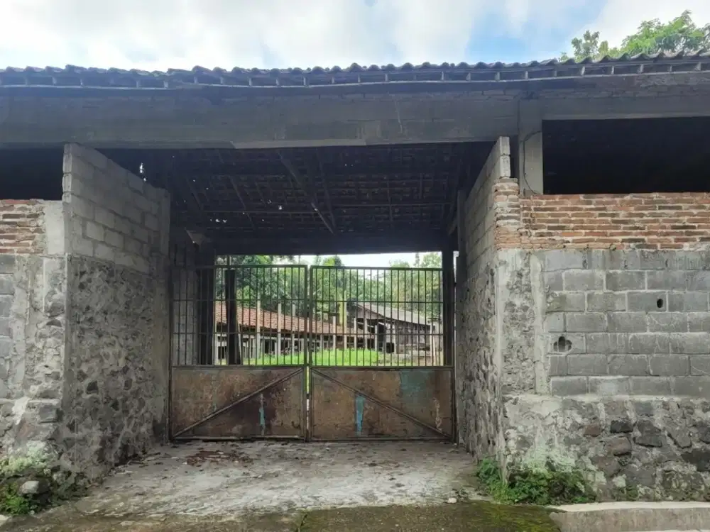 Gudang dan Kandang Ayam Strategis di Kawasan Pakis Malang dekat dengan Bandara Abdul Rachman Saleh