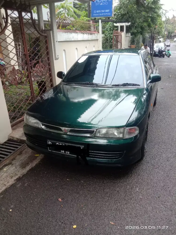 Di jual mitsubishi lancer 16 MT
