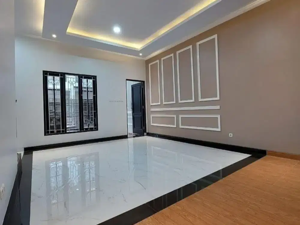 Rumah 3 Lantai dalam Townhouse Kebagusan Lokasi Strategis