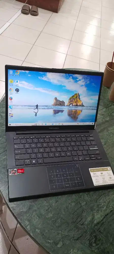 Laptop Asus Vivo book ryzen 3 - 256 / 4 gb