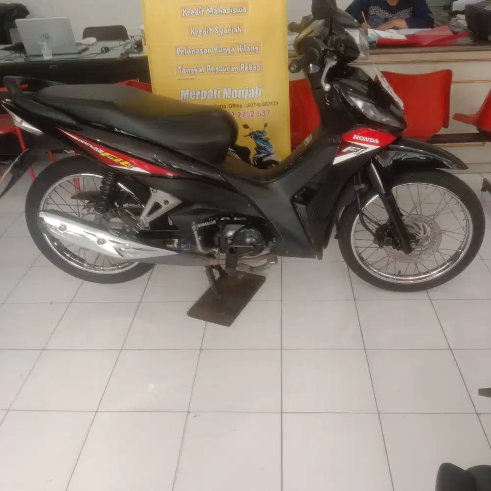 HONDA REVO TH 2024 KREDIT DP 0 DI MOKASE MERPATI MONJALI
