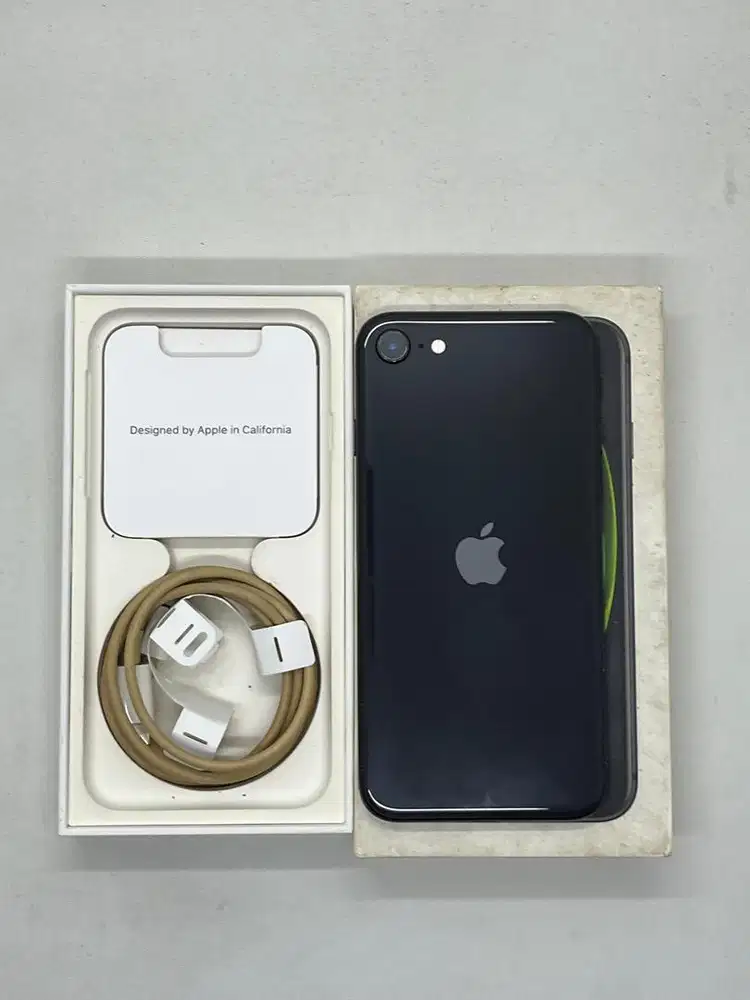 iPhone SE 2 2020 256GB Resmi ex iBox Black