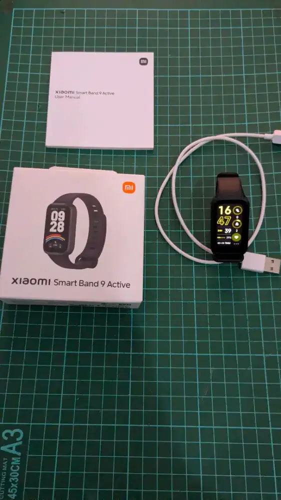 Xiaomi Smart Band 9 Active - Mulus & Jarang Pakai