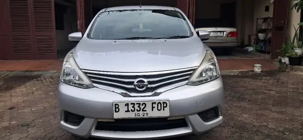 Nissan Grand livina 2014 Bensin