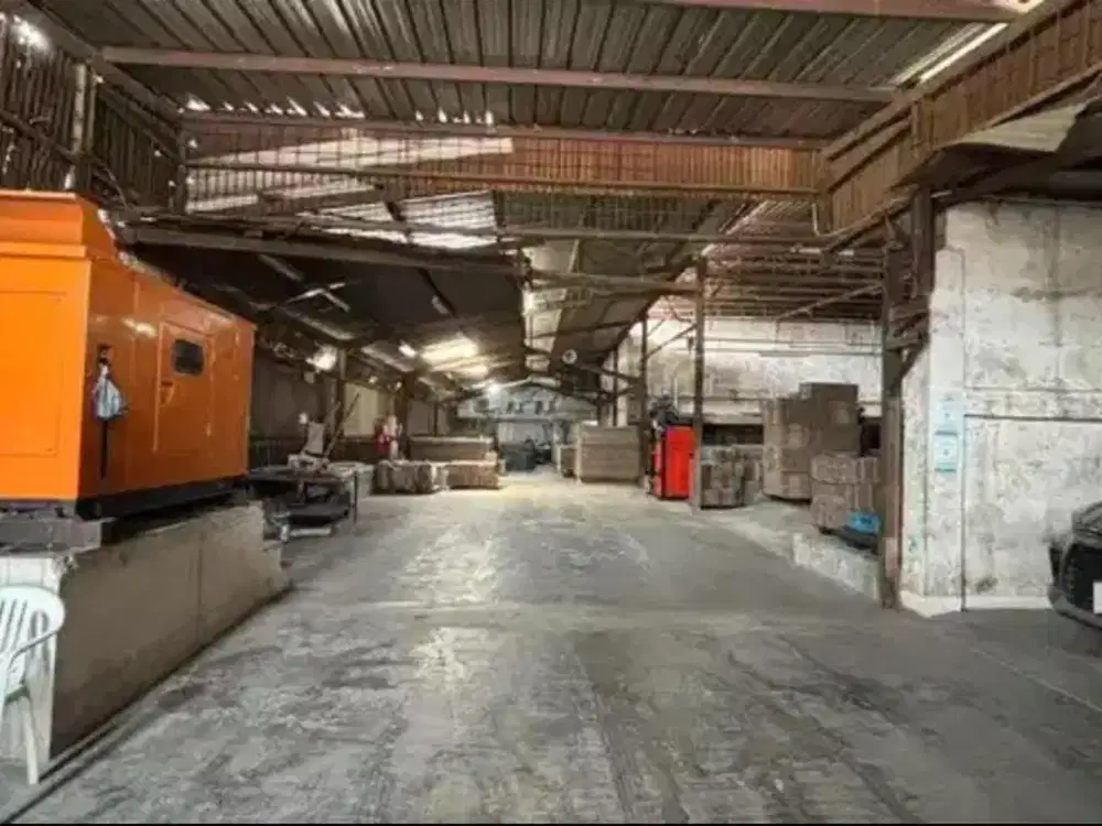 Jual Gudang sekaligus Tempat Tinggal 2 Lantai Lokasi Kapuk Raya