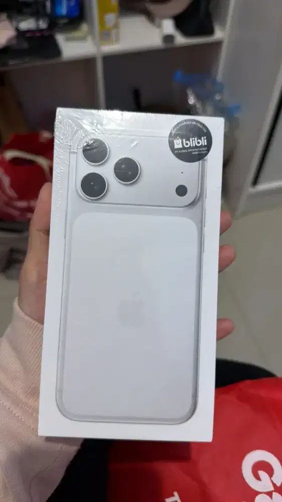 IPHONE 17 PROMAX 512GB SILVER