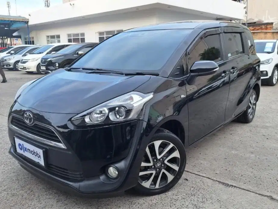 DP Rendah Toyota Sienta 1.5 Q Bensin-AT 2016 TKN