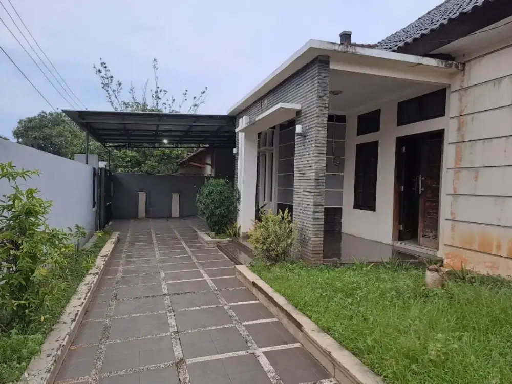 Dijual cepat BU  Rumah Mewah,Kondisi Istimewa, Bebas Banjir