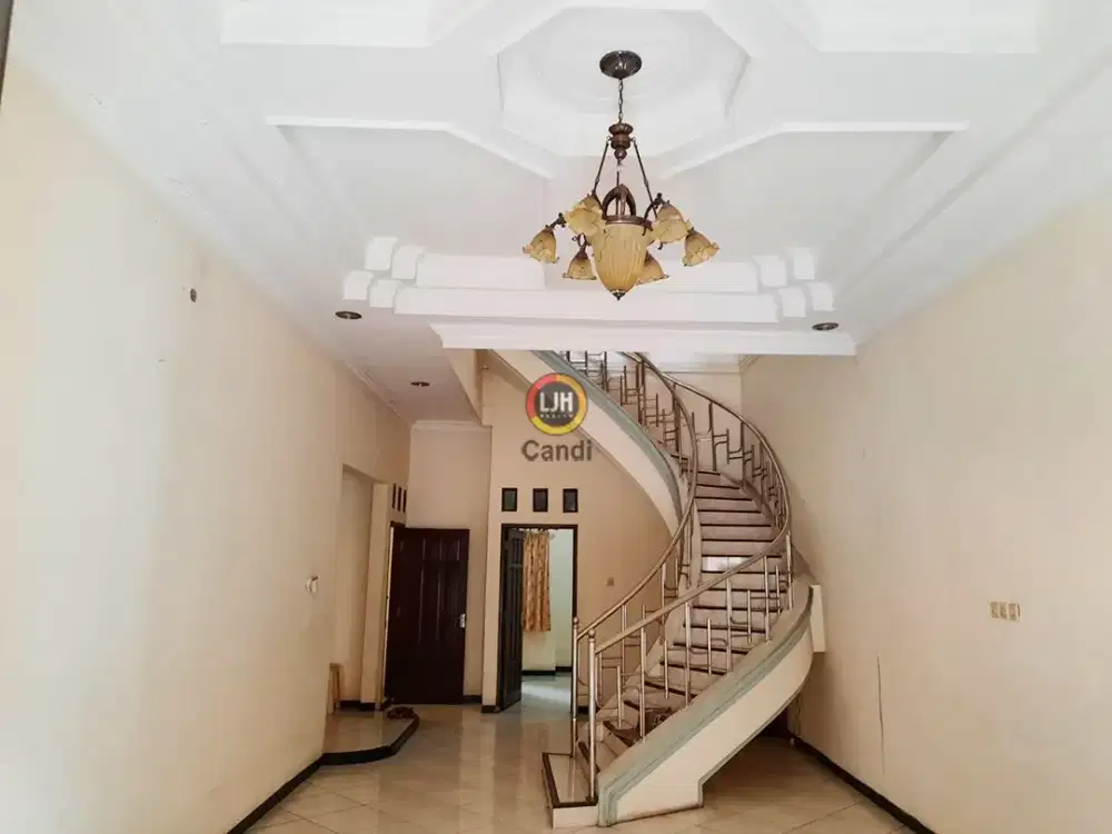 Rumah di Kanguru Timur Semarang