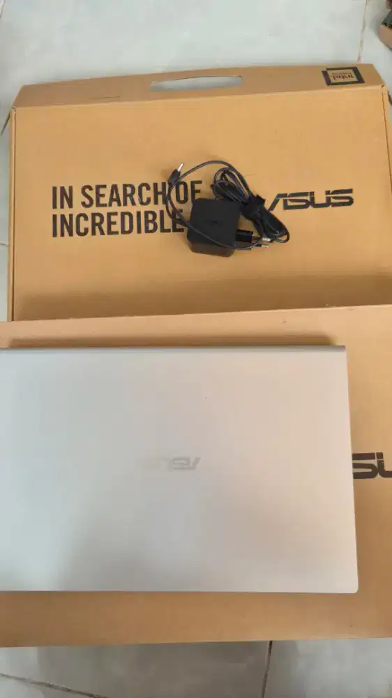 Asus X415 i3, Charger kabel samsung, buds, LG Tone FN6, Cover Z Flip 7