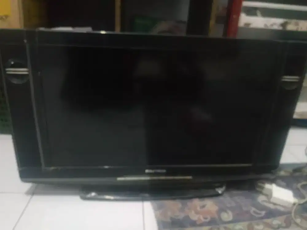 TV POLYTRON 24 inchi semi tabung