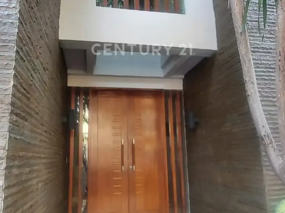 Rumah Mewah Dan Swimming Pool Di Permata Hijau, Jakarta Selatan