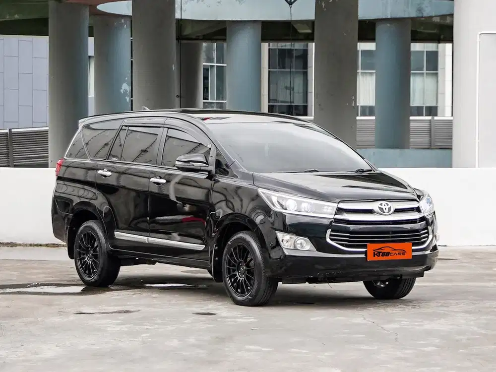 Toyota Kijang Innova V 2.0 Manual MT 2018/2019 Hitam