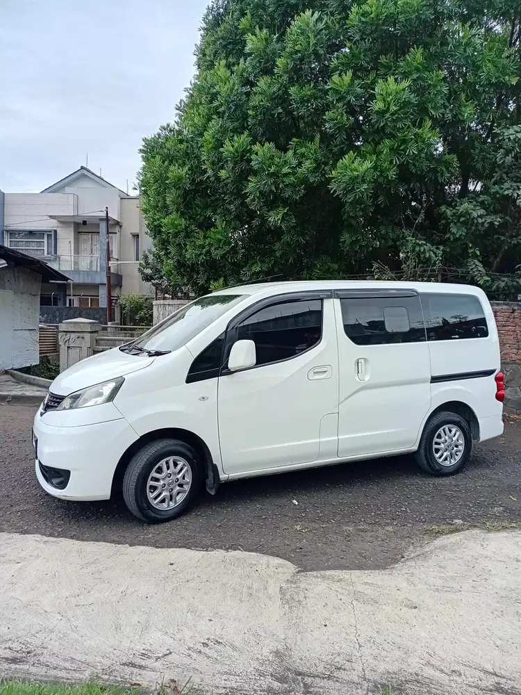 Nissan Evalia 2013 Bensin