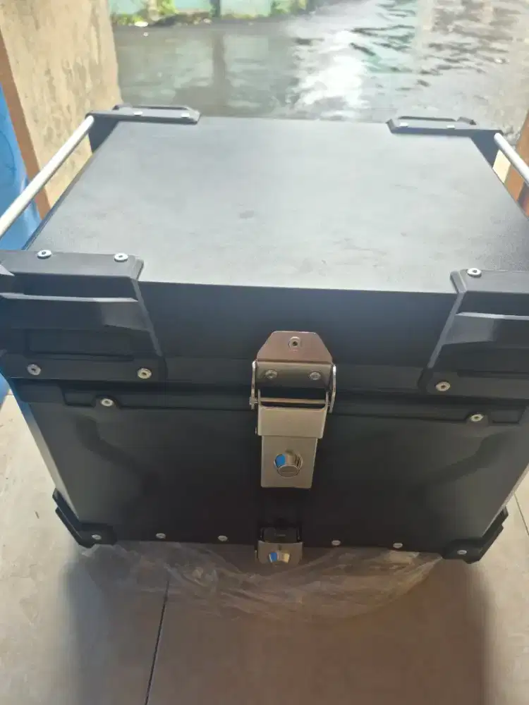 Top box pannier 55L plus bracket adv160