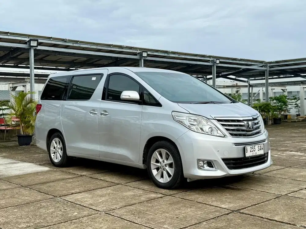 Toyota Alphard 3.5Q 2012