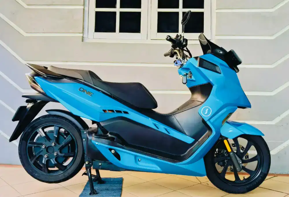 Sepeda motor listrik alvaone thn 2023 hrg 20 JT 1 baterai, 26 JT 2 bt